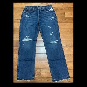 Old Navy High Rise Slouchy Straight Ripped Distressed Raw Hem Jean sz 10R NWT